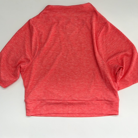 North face coral crop half sleeves - Picture 3 of 3
